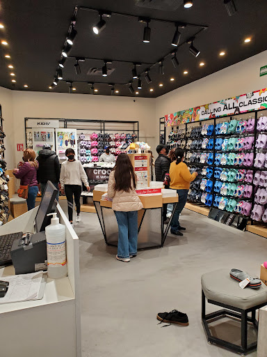 Crocs Fashion Drive - Thumbnail