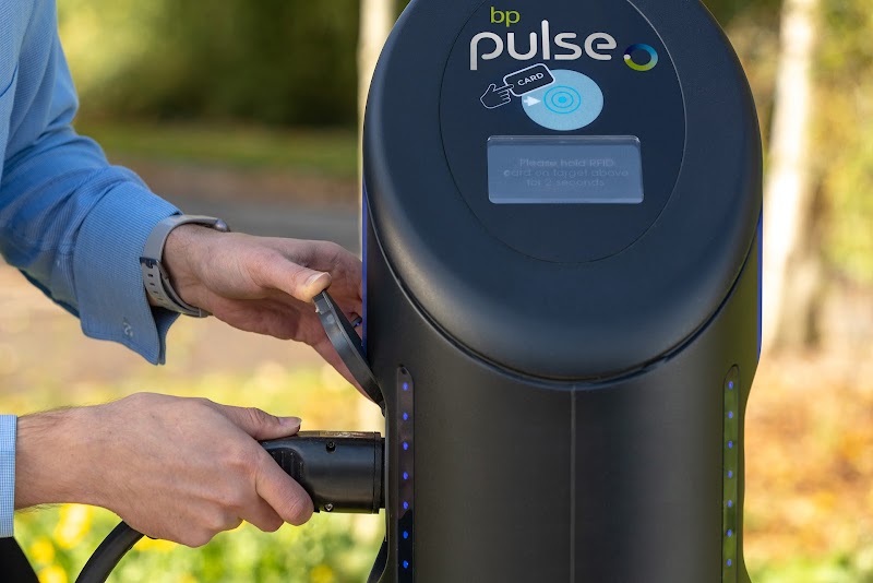 bp pulse Charging Station photo 2