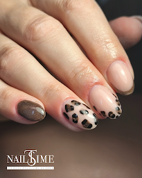 Photo n°14 de Nails Time Pose d'ongles à Quimper à Quimper (Salon de manucure)