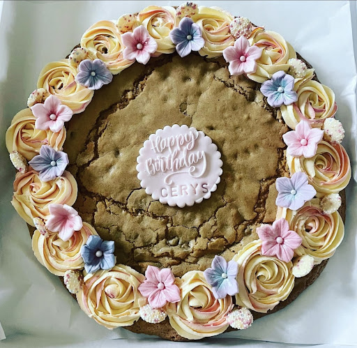 It Started With a Cake - Visual