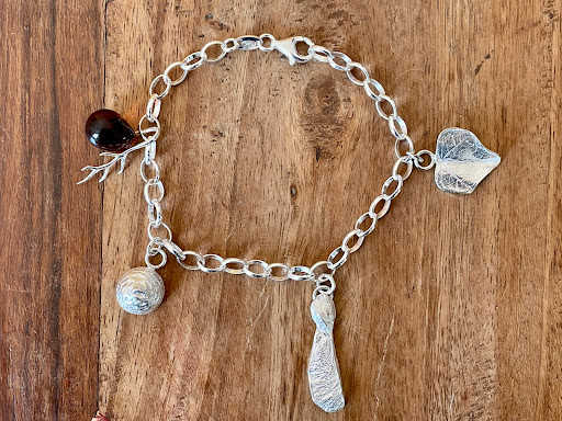 Foragers Silver - Visual