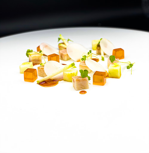 Kale Dining - Visual