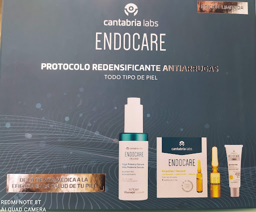 Farmacia Teatro Calderón (Ldo. Juan Antonio Navarro Gómez) - Thumbnail