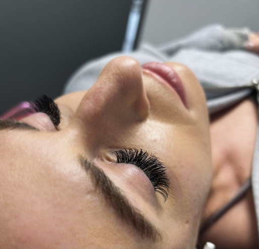 The Lash Essentials - Thumbnail
