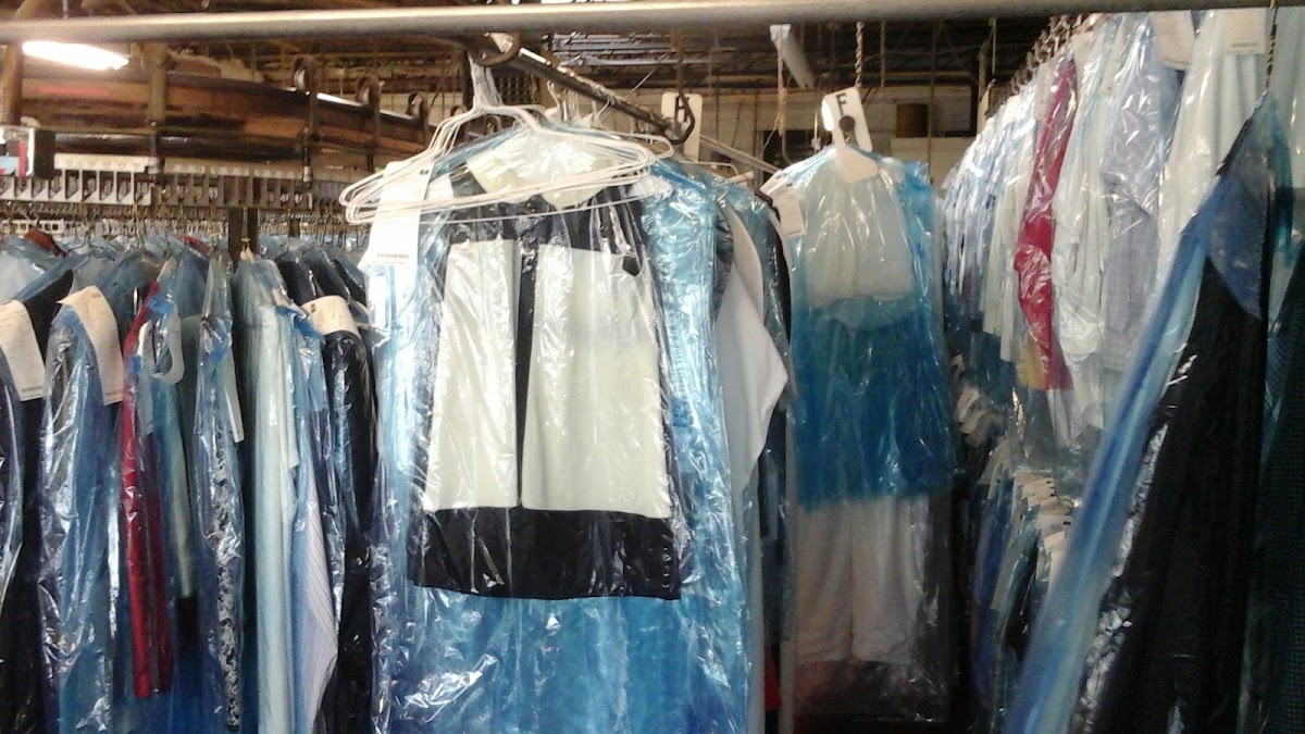 Vogue Cleaners storefront and entrance in Birmingham