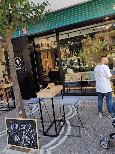 Vinilica | Bar & Record Store - Thumbnail