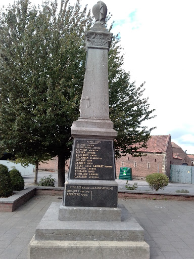 Monument aux morts de Neuville sur Escaut