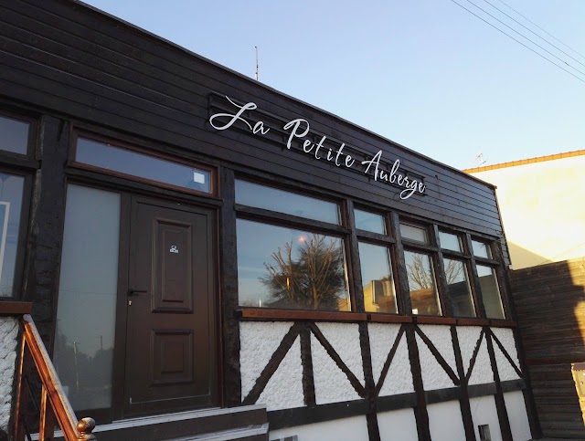 La Petite Auberge