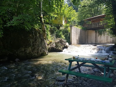 Şelale Yayla Evleri Ve Değirmen Restaurant (Bungalov-Kır Lokantası)