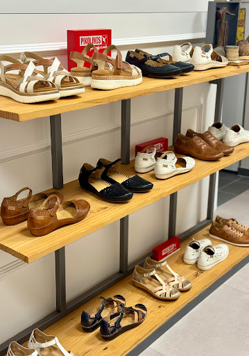 SHOE REPUBLIC - Thumbnail