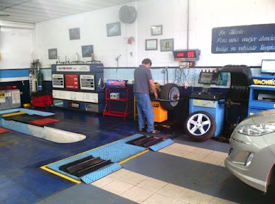 Photos of Taller An&iacute;bal