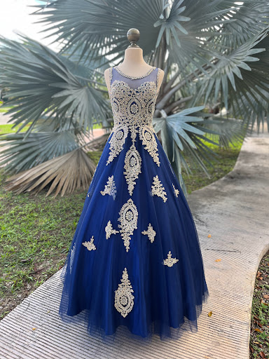 CF Renta de vestidos merida - Thumbnail