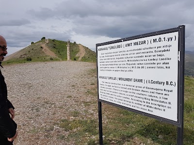 Photos of Karakuş Tumulus