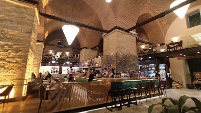 Nusr-Et Steakhouse Sandal Bedesteni