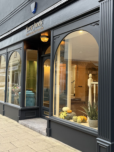 Everybody Hair & Beauty Salon.