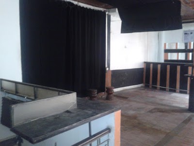 Photos of restaurant and gallery