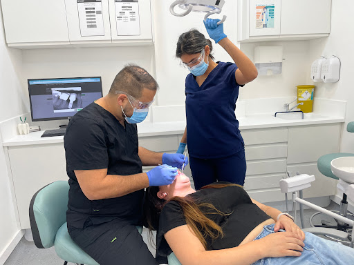 Thousand Smiles | Invisalign Offer, Orthodontic and Implant centre Gallery - United Kingdom