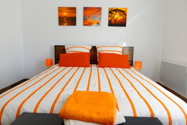 Gîtes du Mas Loriot proches Salagou chambre d’hôtes locations de vacances avec piscine en Occitanie