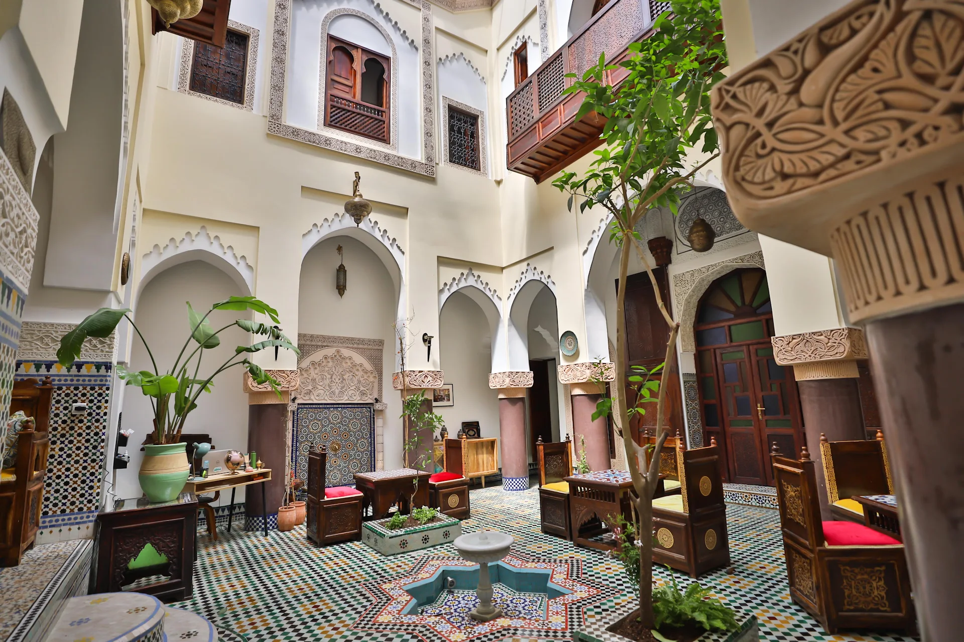 RIAD LE MOUCHARABIEH