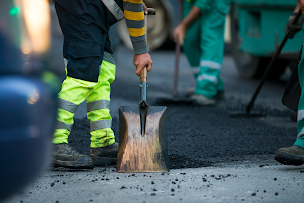 Photo n°1 de Sud Voirie à Saint-Maximin-la-Sainte-Baume (Société de travaux publics)