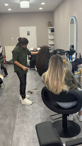 First Hair Class - Thumbnail