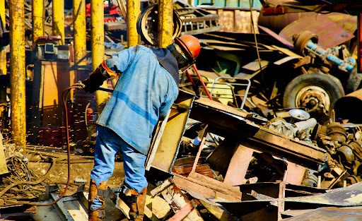 Jeff's Auto Wrecking | Cash for Vehicles, Farm Machinery & Metals