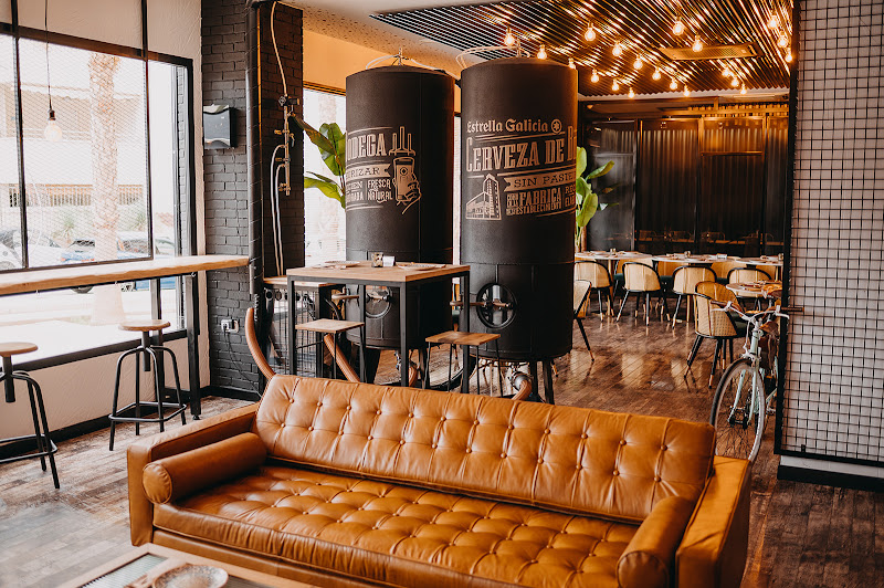 Grupo Tracatá | Bares Aguadulce y Roquetas de Mar