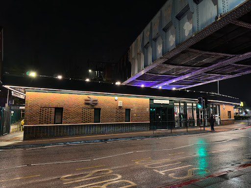 Reading West - Visual