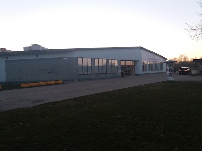 Photos of Ahtme haruraamatukogu