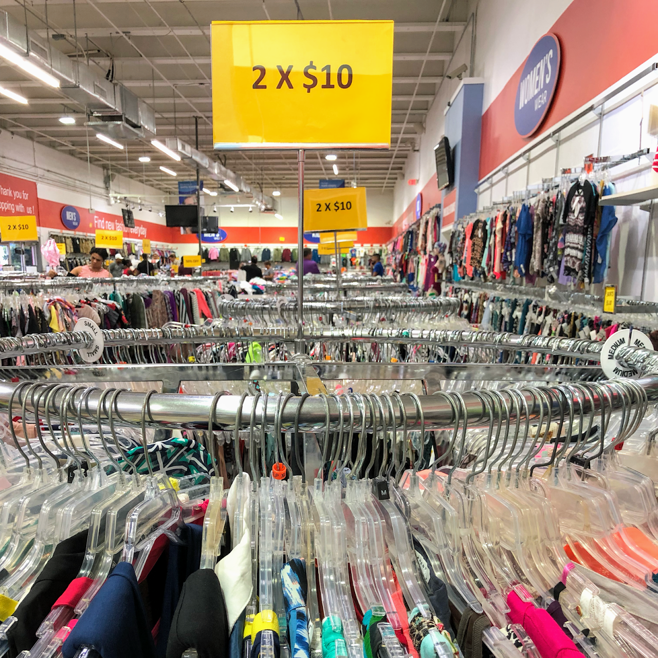 Miami Clothing Warehouse Tienda de Ropa Mayorista y Minorista en Miami