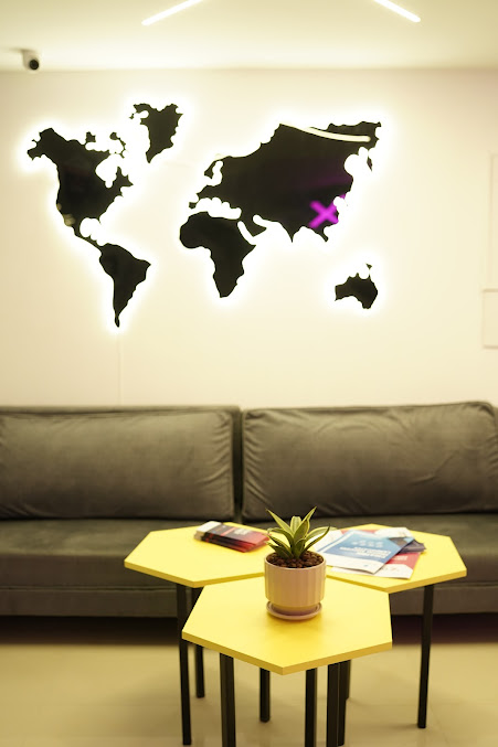 Af1qippvqb0dwksfdohpys6trn5m2ctvfp3qgapm7pgl=s677 K No