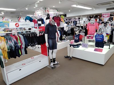 ワイズロード大阪ウェア館