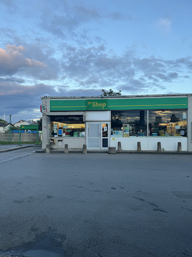 STATION BP MONTREUIL NOUVELLE FRANCE Gallery - France