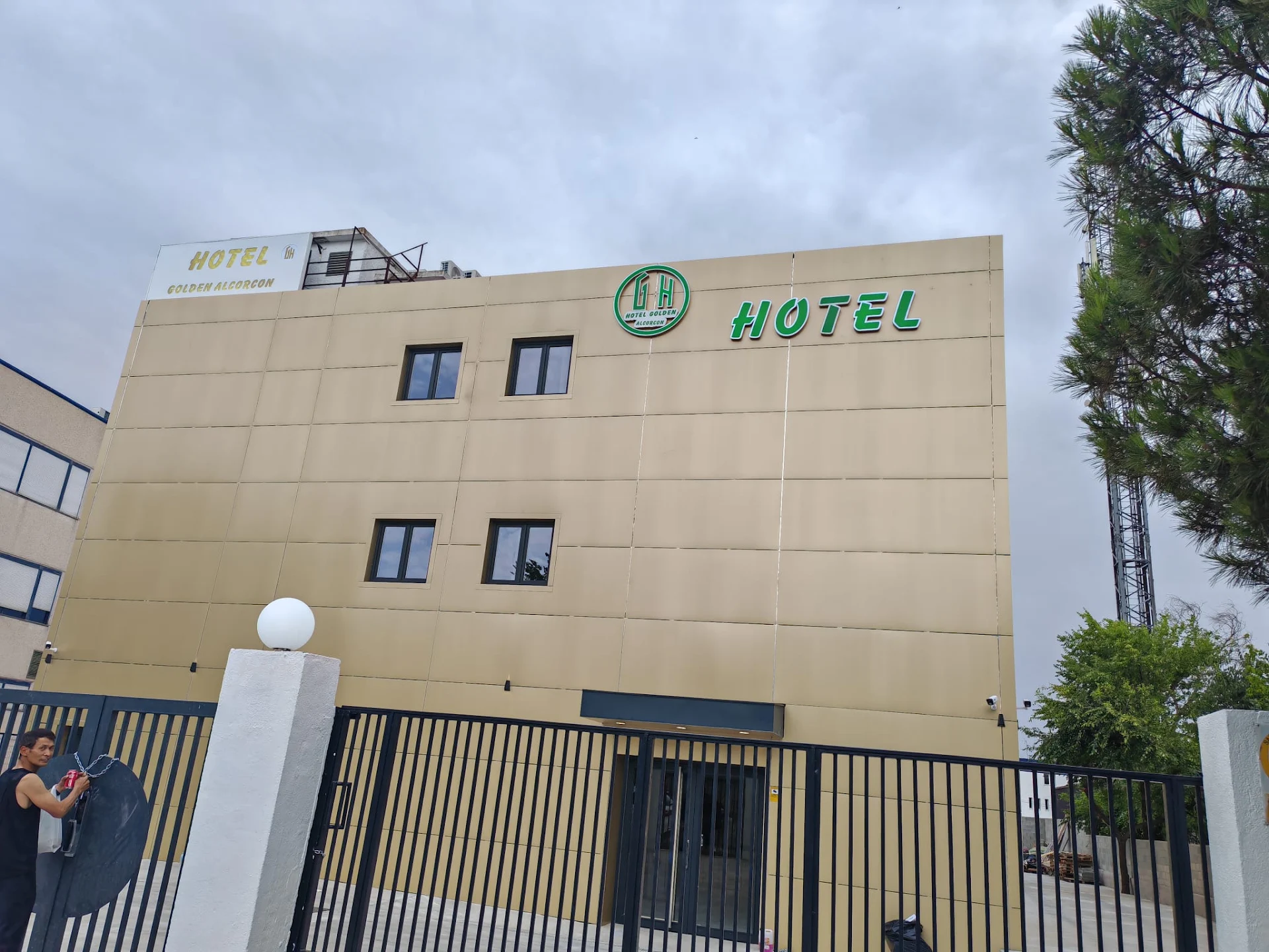 HOTEL GOLDEN ALCORCON
