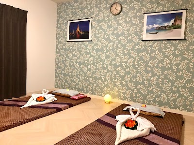 タイ古式マッサージ コムローイ