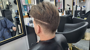 Photo n°27 de DYNOR coiffeur visagiste coloriste paris 19eme à Paris (Salon de coiffure)