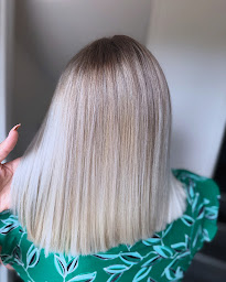 Photo n°14 de Tyani's coiffure à Gueugnon (Salon de coiffure)