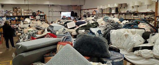 Oliver’s Liquidation Discount Store - Thumbnail