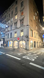 Photo n°38 de Boggi Milano à Lyon (Magasin de vêtements pour hommes)