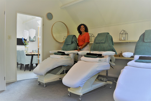 Jil's Beauty- en Wellness Opleidingsinstituut - Thumbnail