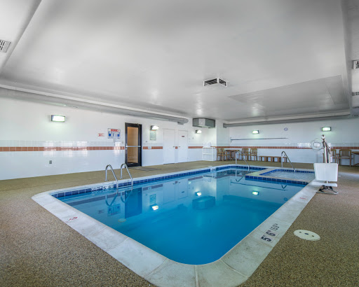 Quality Inn & Suites West - Thumbnail