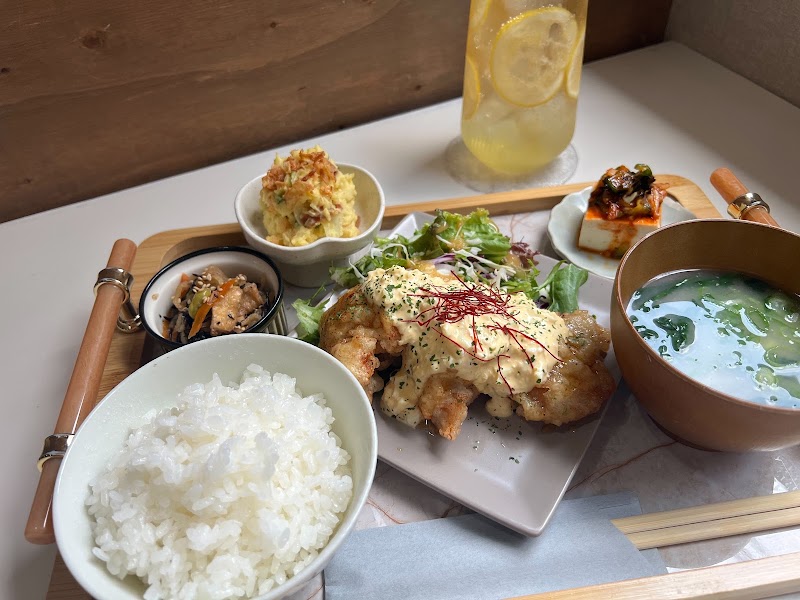 Cafe Re. (カフェアールイードット)