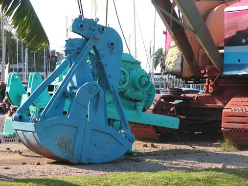 Viejas Grúas de las Areneras - Puerto de Olivos, Author: Gustavo Guido