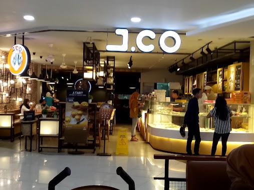 JCO's Donut & Coffee, Author: Gatot Widayanto