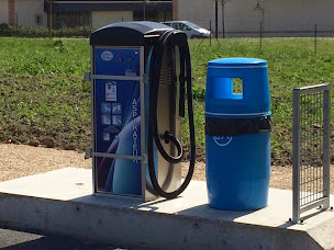 Photo n°3 de JBK AUTOS MOTOS AQUA BLOO à Mur-de-Sologne (Service de lavage haute pression)