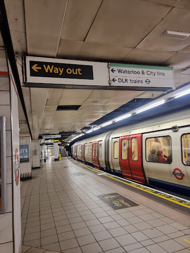 Monument Station - Visual