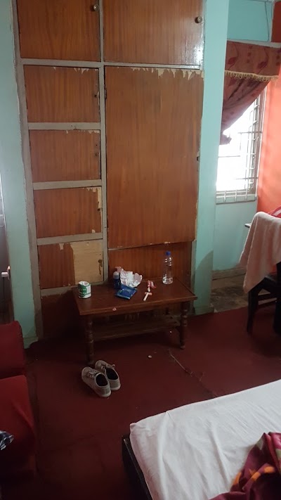 Photos of Parkway Hotel
