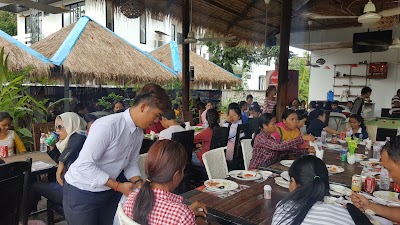 Photos of The Meeting Place កន្លែងជួបជុំ