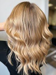 Photo n°5 de SALON NATHALIE à Sillingy (Salon de coiffure)