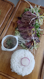 Photo n°4 de La Tonnellerie bar Restaurant Châteauneuf-sur-Charente à Châteauneuf-sur-Charente (Restaurant thaï)